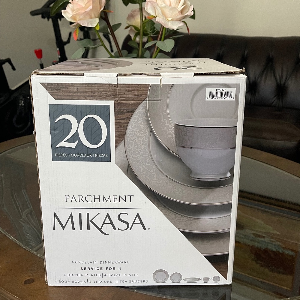 Porcelain dinnerware MiKasa Parchment (Brand new)